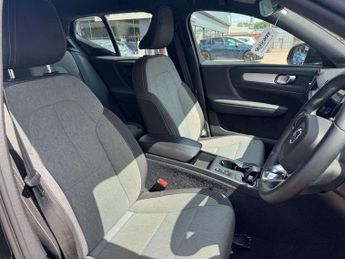 Volvo XC40 Recharge 1.5 T4 Recharge PHEV Core Bright 5dr Auto