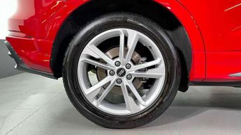 Audi Q3 40 TFSI Quattro S Line 5dr S Tronic