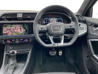 Audi Q3 35 TFSI Black Edition 5dr S Tronic [20" Alloy]