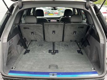 Audi Q7 45 TDI Quattro Black Edition 5dr Tiptronic