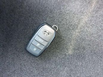 Toyota C-HR 2.0 PHEV Design 5dr CVT