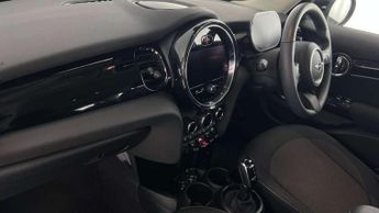 MINI Hatchback 5dr 1.5 Cooper Classic 5dr Auto [Comfort/Nav Pack]
