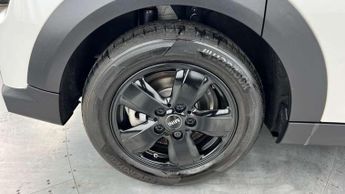 MINI Hatchback 5dr 1.5 Cooper Classic 5dr Auto [Comfort/Nav Pack]