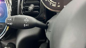 MINI Hatchback 5dr 1.5 Cooper Classic 5dr Auto [Comfort/Nav Pack]