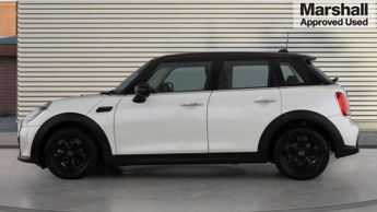 MINI Hatchback 5dr 1.5 Cooper Classic 5dr Auto [Comfort/Nav Pack]
