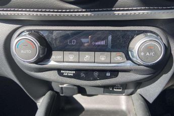 Nissan Juke 1.6 Hybrid Premiere Edition 5dr Auto