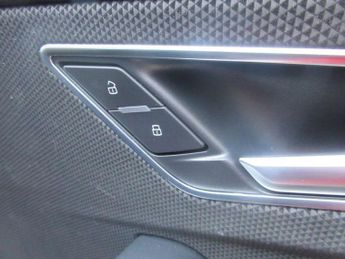 Audi Q2 30 TFSI Black Edition 5dr