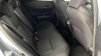 Toyota C-HR 1.8 Hybrid Design 5dr CVT
