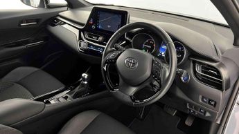 Toyota C-HR 1.8 Hybrid Design 5dr CVT