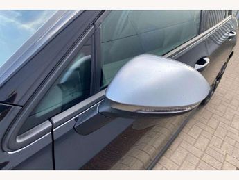 Volkswagen Golf R 2.0 TSI 320 R 4Motion 5dr DSG