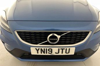 Volvo V40 T2 [122] R DESIGN Edition 5dr