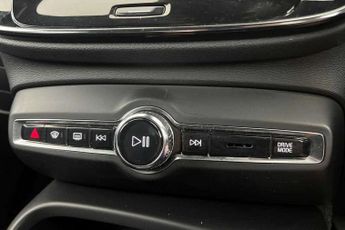 Volvo XC40 1.5 T3 [163] R DESIGN 5dr