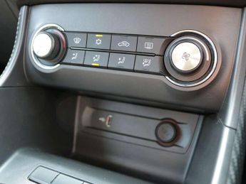 MG ZS 1.5 VTi-TECH Exclusive 5dr