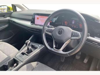 Volkswagen Golf 1.5 TSI Life 5dr