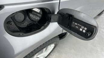 Land Rover Range Rover Evoque 2.0 P250 R-Dynamic SE 5dr Auto