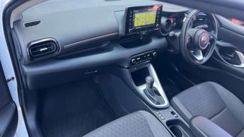 Toyota Yaris 1.5 Hybrid Design 5dr CVT