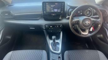 Toyota Yaris 1.5 Hybrid Design 5dr CVT
