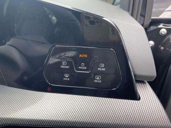 Volkswagen Golf GTE 1.5 TSI 272 GTE eHybrid 5dr DSG