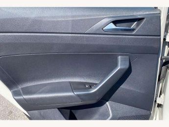 Volkswagen Polo 1.0 TSI Life 5dr