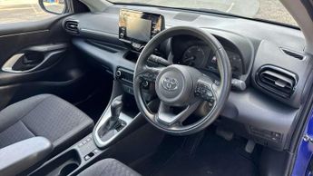 Toyota Yaris 1.5 Hybrid Icon 5dr CVT
