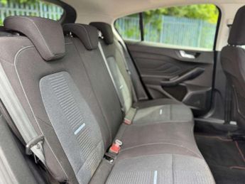 Ford Focus Active 1.0 EcoBoost Active Style 5dr