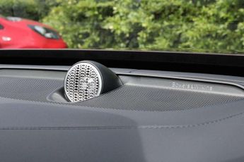 Volvo XC90 2.0 T8 PHEV Ultra Dark 5dr AWD Geartronic