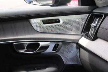 Volvo XC90 2.0 T8 PHEV Ultra Dark 5dr AWD Geartronic