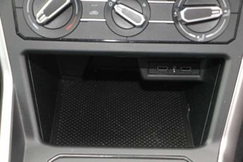 Volkswagen Polo 1.0 TSI Life 5dr