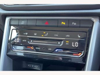 Volkswagen T-Roc 1.5 TSI Match 5dr