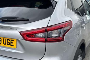 Nissan Qashqai 1.3 DiG-T N-Connecta 5dr