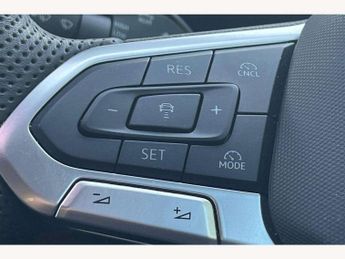 Volkswagen Passat Estate 1.5 eTSI R-Line 5dr DSG