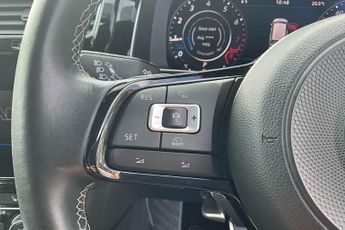Volkswagen Golf Estate 2.0 TSI 310 R 5dr 4MOTION DSG