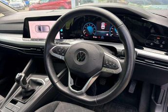 Volkswagen Golf 1.5 TSI Life 5dr