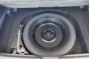 Volkswagen Golf 1.5 TSI Life 5dr