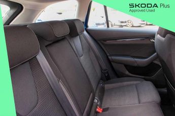 Skoda Octavia Estate 1.4 TSI iV SE Technology DSG 5dr