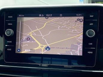 Volkswagen T-Roc 2.0 TSI 4MOTION R-Line 5dr DSG