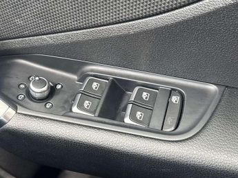Audi Q2 35 TFSI S Line 5dr S Tronic