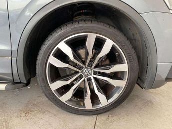 Volkswagen Tiguan Allspace 2.0 TDI R-Line 5dr DSG