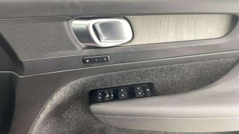 Volvo XC40 Recharge 1.5 T5 Recharge PHEV Inscription Pro 5dr Auto