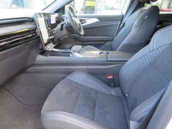 Renault Rafale E-Tech FHEV Techno Esprit Alpine 5dr Auto 4C