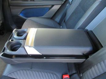 Renault Rafale E-Tech FHEV Techno Esprit Alpine 5dr Auto 4C