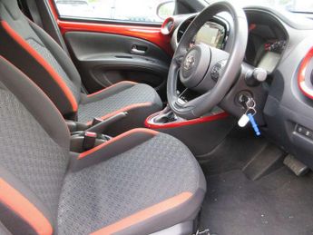 Toyota Aygo X 1.0 VVT-i Edge 5dr Auto