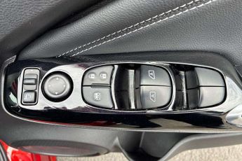 Nissan Juke 1.0 DiG-T Tekna 5dr DCT