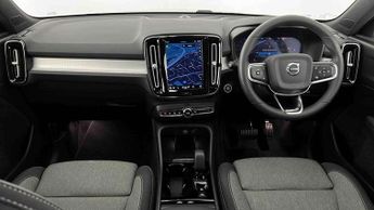 Volvo XC40 2.0 B3P Plus Dark 5dr Auto