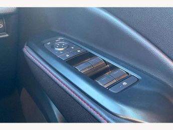 Lexus Lbx 1.5 Premium 5dr E-CVT