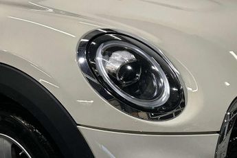 MINI Hatchback 5dr 1.5 Cooper Classic II 5dr Auto