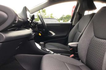 Toyota Yaris 1.5 Hybrid Icon 5dr CVT