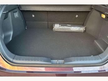 Toyota C-HR 2.0 PHEV Design 5dr CVT