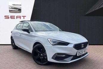 SEAT Leon 1.5 TSI 150 FR Black Edition 5dr [DAP]