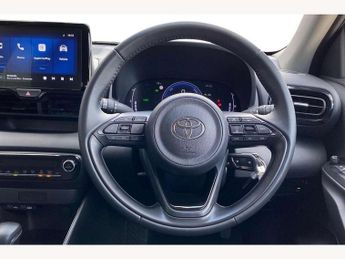 Toyota Yaris 1.5 Hybrid Design 5dr CVT